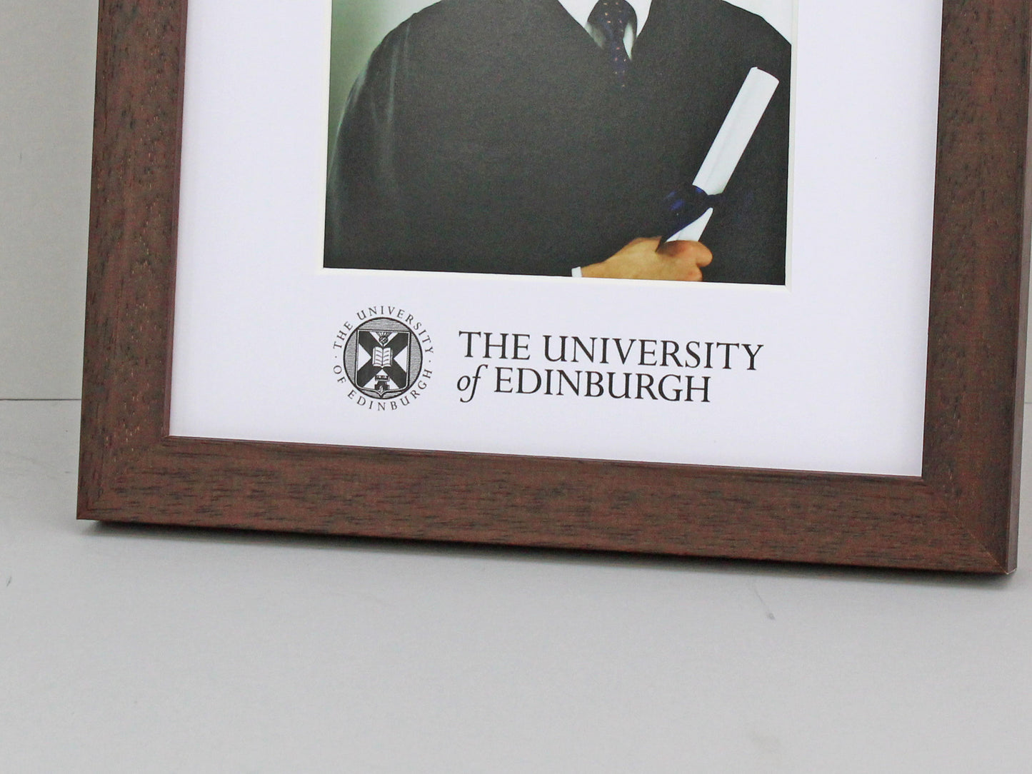 Frame for a university photo with university text on show
