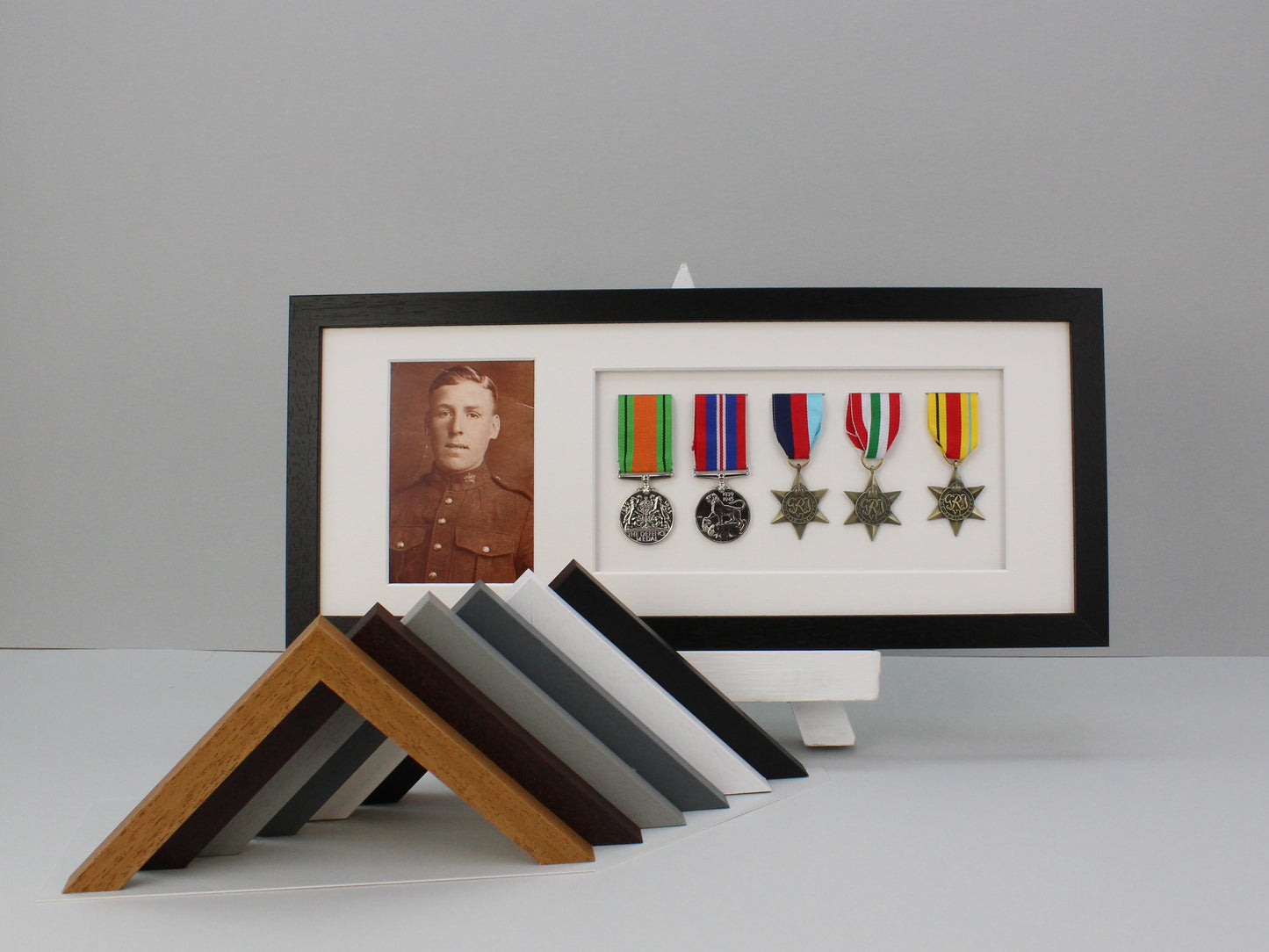 Military Medal display Frame for Five Medals and one 6x4" Photo | WW1 | WW2 - PhotoFramesandMore - Wooden Picture Frames