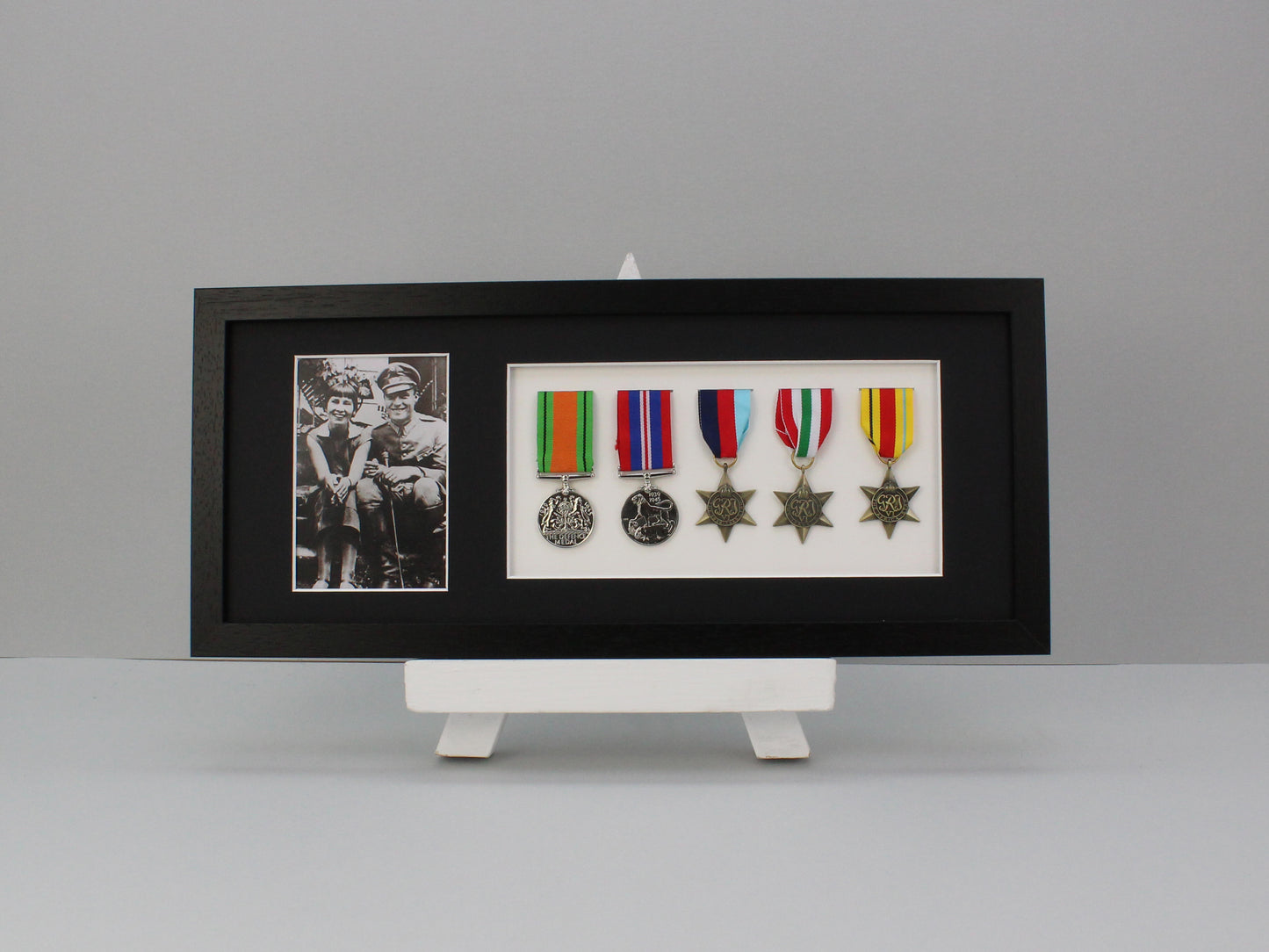 Military Medal display Frame for Five Medals and one 6x4" Photo | WW1 | WW2 - PhotoFramesandMore - Wooden Picture Frames