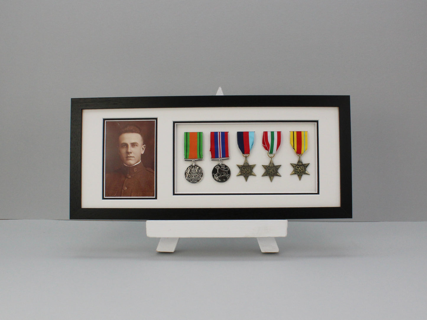 Military Medal display Frame for Five Medals and one 6x4" Photo | WW1 | WW2 - PhotoFramesandMore - Wooden Picture Frames