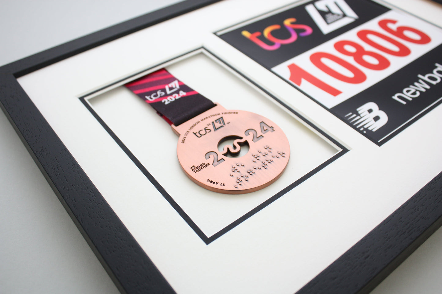 London Marathon 2024 - Medal and race number display. This frame is designed to proudly display your Medal and 20x20cm Bib. Wooden Frame. - PhotoFramesandMore - Wooden Picture Frames