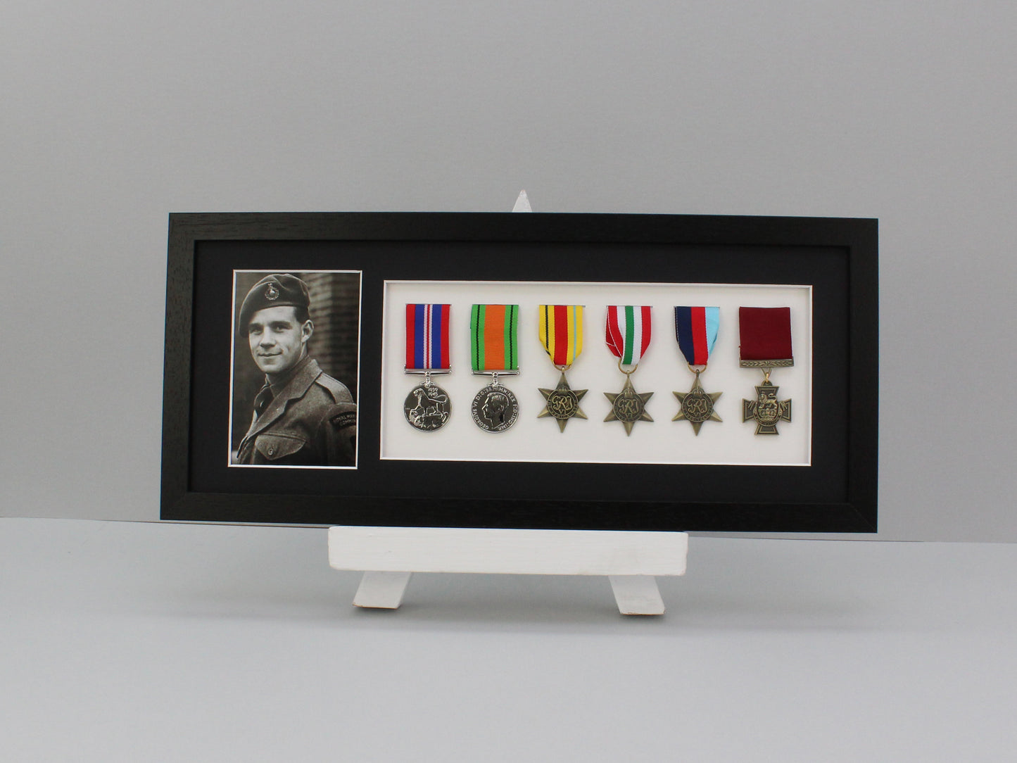 Military and Service Medal display Frame for Six Medals and a 6x4" Photograph. 20x50cm. Service Medals | War Medals | WW1 | WW2 - PhotoFramesandMore - Wooden Picture Frames