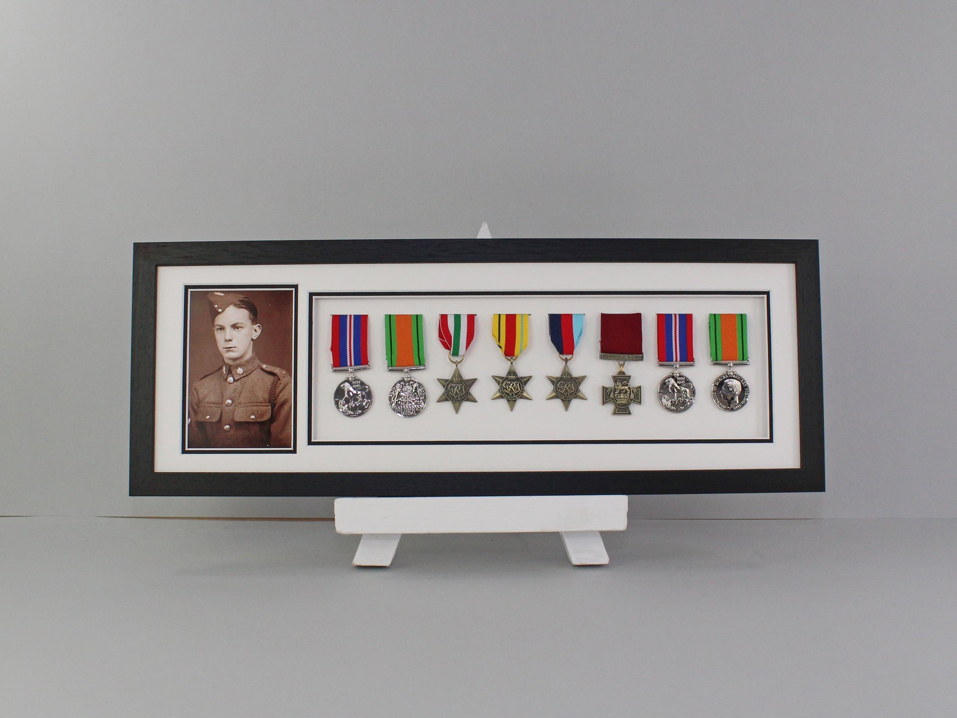 Military and Service Medal display Frame for Eight Medals and a 6x4" Photograph. 20x60cm. Handmade by Art@Home. War Medals. WW1. WW2. - PhotoFramesandMore - Wooden Picture Frames