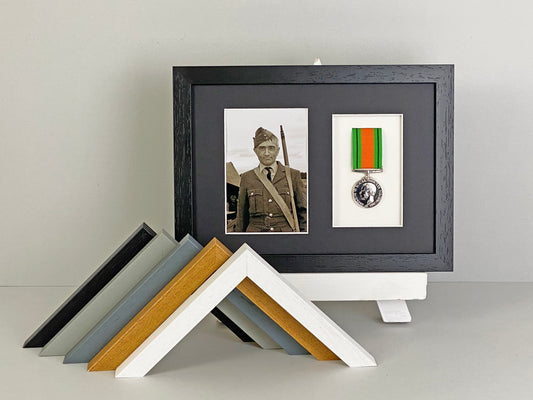 Military and Service Medal display Frame for One Medal and a 6x4" Photograph.