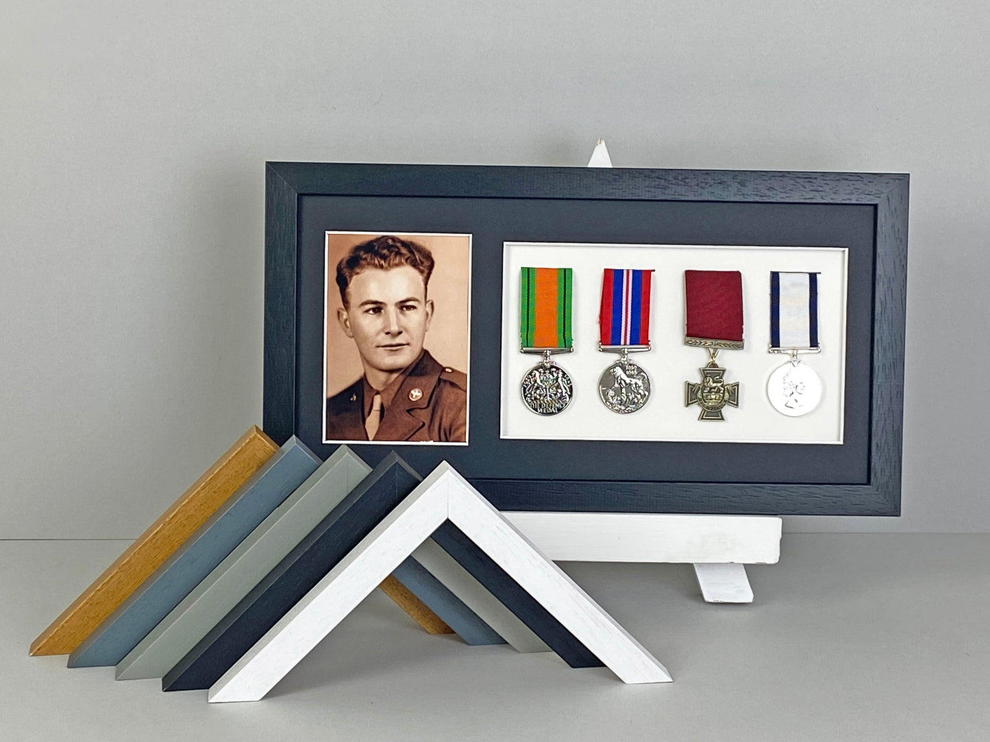 Military and Service Medal display Frame for Four Medals and a 6x4" Photograph. 20x40cm